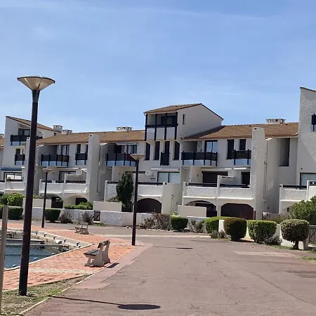 Appartement T2 sur Marina avec vue spectaculaire à Le Barcarès Extérieur photo